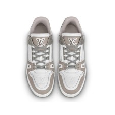 Louis Vuitton Sneaker Grey