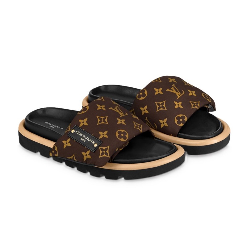 Louis Vuitton Pool Pillow Comfort Monogram