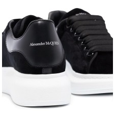 Alexander McQueen Oversized Sneaker Velvet Black