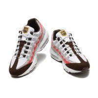 Nike Air Max 95 SE Social FC