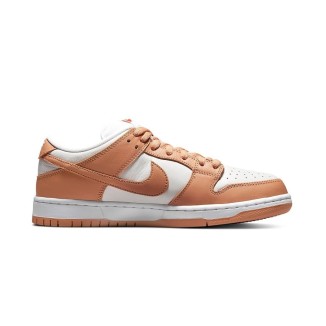 Nike SB Dunk Low Light Cognac