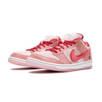 Nike SB Dunk Low Strangelove