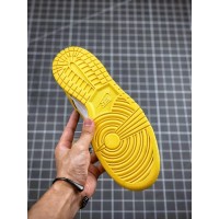 Shop Nike SB Dunk Low Yellow Uomo Donna | Top Quality | Streetwalk