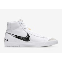 Nike Blazer Mid 77 Vintage Bianca Logo Dipinto