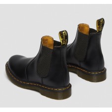 Dr.Martens 2976 Smooth Leather Chelsea Boots