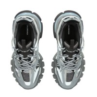 Sneakers Balenciaga: stile, lusso e comfort unico | Streetwalk