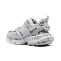 Sneakers Balenciaga: stile, lusso e comfort unico | Streetwalk