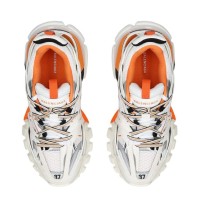 Sneakers Balenciaga: stile, lusso e comfort unico | Streetwalk