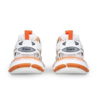 Sneakers Balenciaga: stile, lusso e comfort unico | Streetwalk