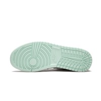 Nike Air Jordan 1 Retro Igloo