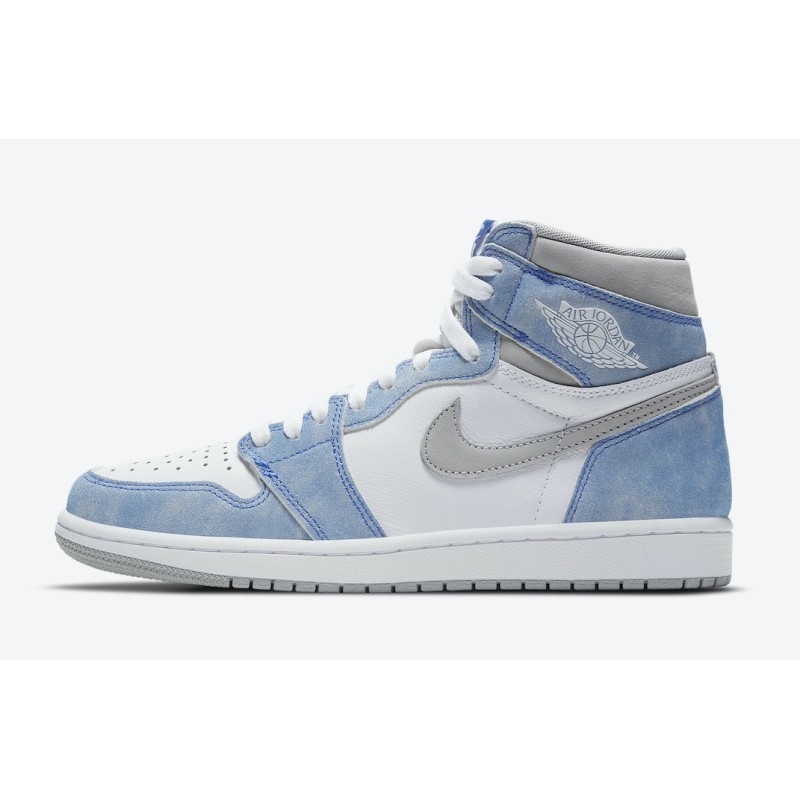 Nike AIr Jordan 1 Retro OG Hyper Royal 1