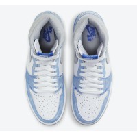 Nike AIr Jordan 1 Retro OG Hyper Royal 1