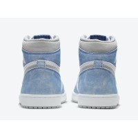 Nike AIr Jordan 1 Retro OG Hyper Royal 1