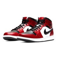 Nike Air Jordan Mid Chicago Toe