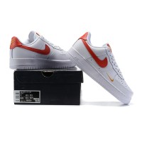 Nike Air Force 1 07 Essential Red