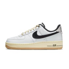Nike Air Force 1 Low Command