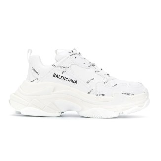 Sneakers Balenciaga Triple S – Stile unico, lusso e comfort premium | Streetwalk