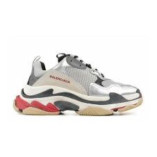 Sneakers Balenciaga Triple S – Stile unico, lusso e comfort premium | Streetwalk