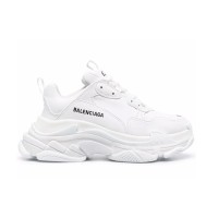 Sneakers Balenciaga Triple S – Stile unico, lusso e comfort premium | Streetwalk