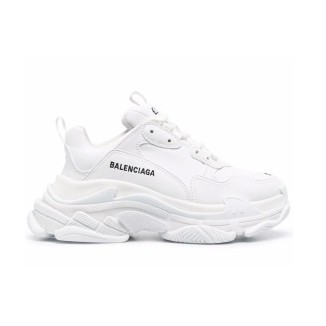 Sneakers Balenciaga Triple S – Stile unico, lusso e comfort premium | Streetwalk