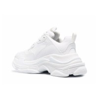 Sneakers Balenciaga Triple S – Stile unico, lusso e comfort premium | Streetwalk