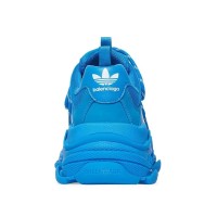 Sneakers Balenciaga Triple S – Stile unico, lusso e comfort premium | Streetwalk