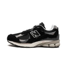 New Balance 2002R Protection Pack Black